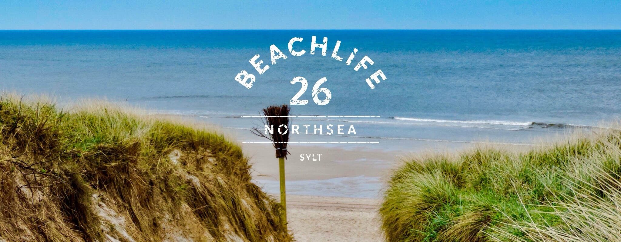 BEACHLIFE SYLT Logo auf einem Sylter Strand Motiv